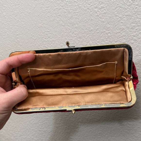 Vintage Crushed Red Velvet Clutch Bag - Picture 3 of 3